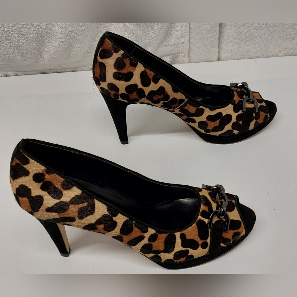 Vaneli Womens Leopard Print Leather Heels  Made in Spain Size 8.5